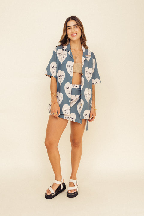 Camisa Mundo Corazones Verde