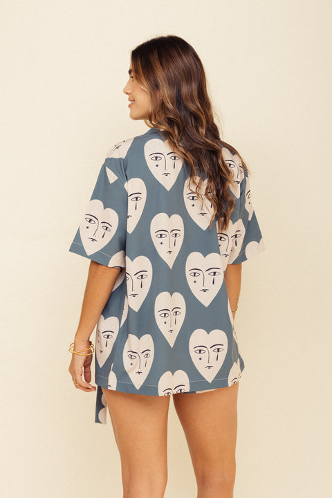 Camisa Mundo Corazones Verde