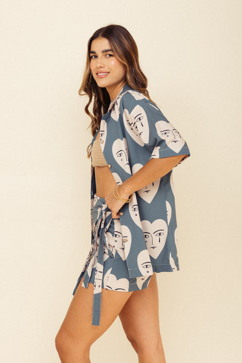 Camisa Mundo Corazones Verde