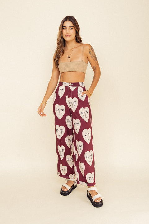 Pantalón Mundo Corazones Vinotinto